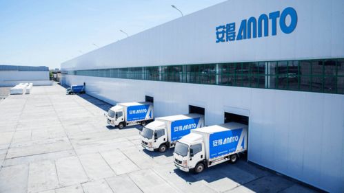 美的集团中国工博会千平展台 库卡机器人领衔四大板块首次联袂展示，智能仓储解决方案惊艳亮相